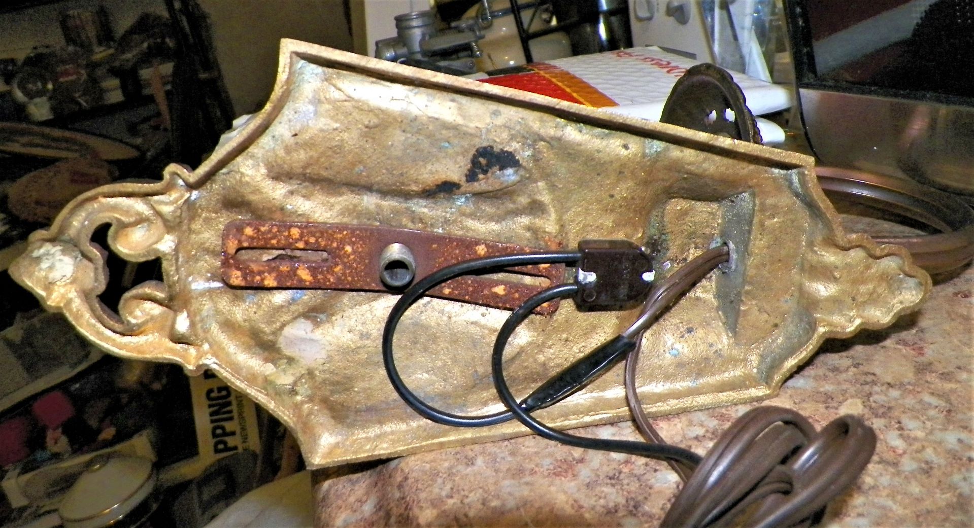 FURNITURE SCONCE 1930s 4CAA.JPG