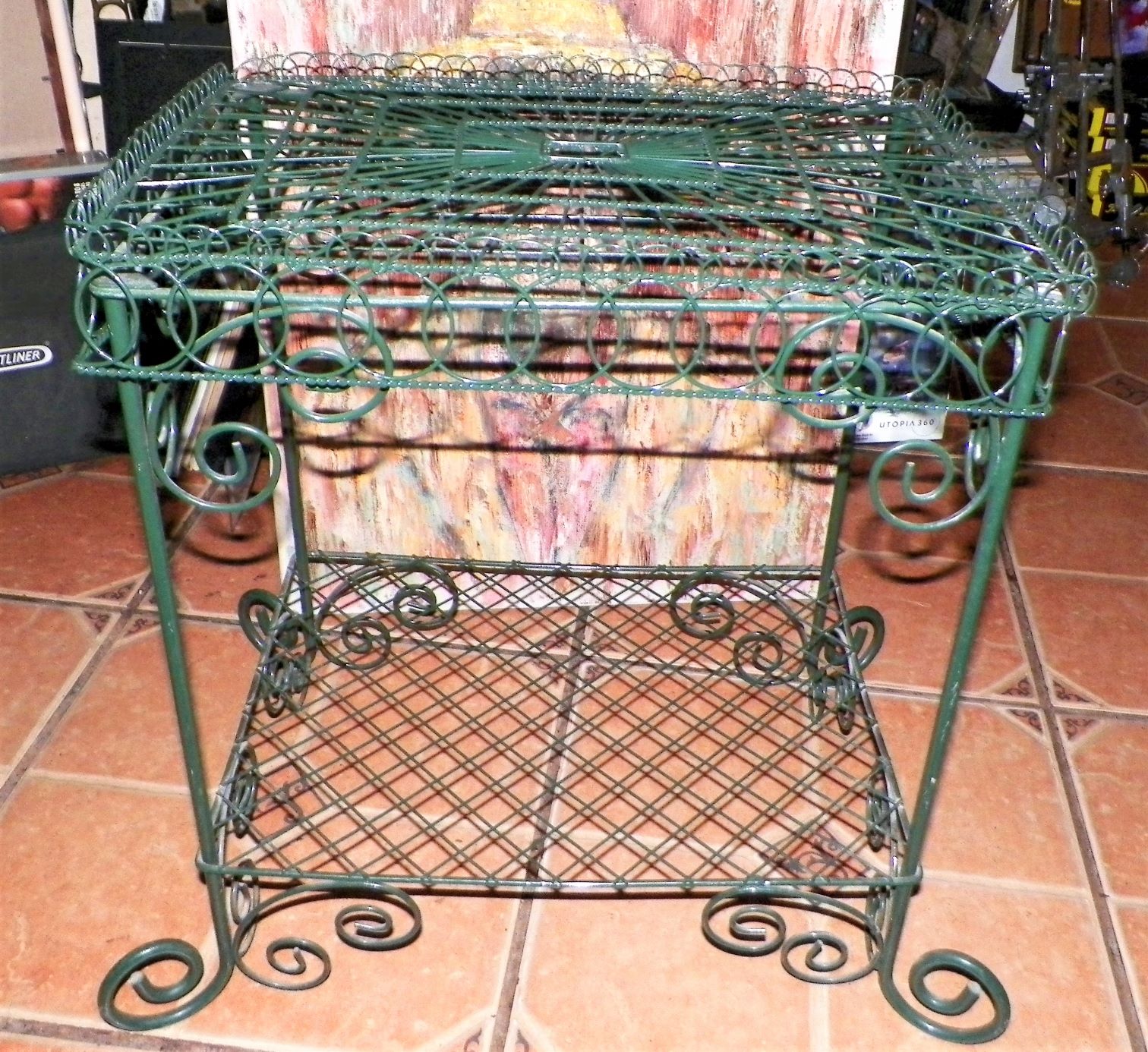 FURNITURE TRAY TABLE CURVING DESIGN 1AA.JPG
