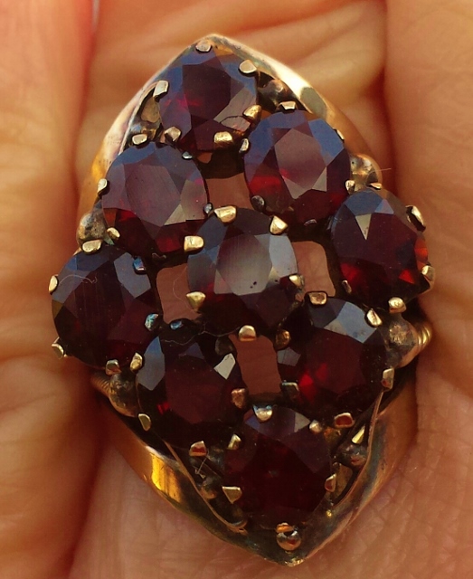 Garnet 1.jpg