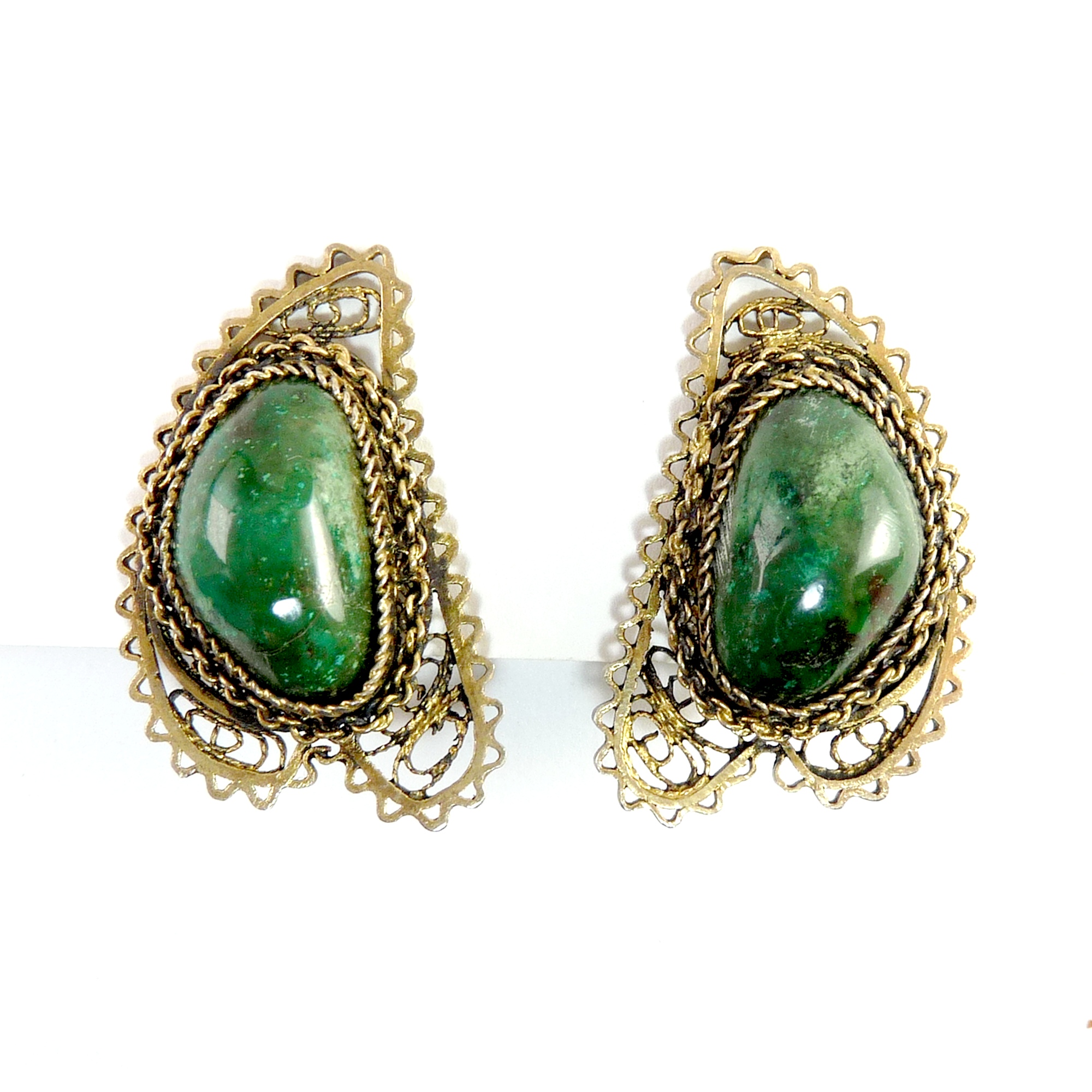 Gilt_Sterling_Filigree_Green_Stone_Clip_earrings_1.JPG