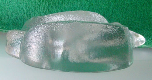 GLASS CHICKEN BOTTOM500.JPG