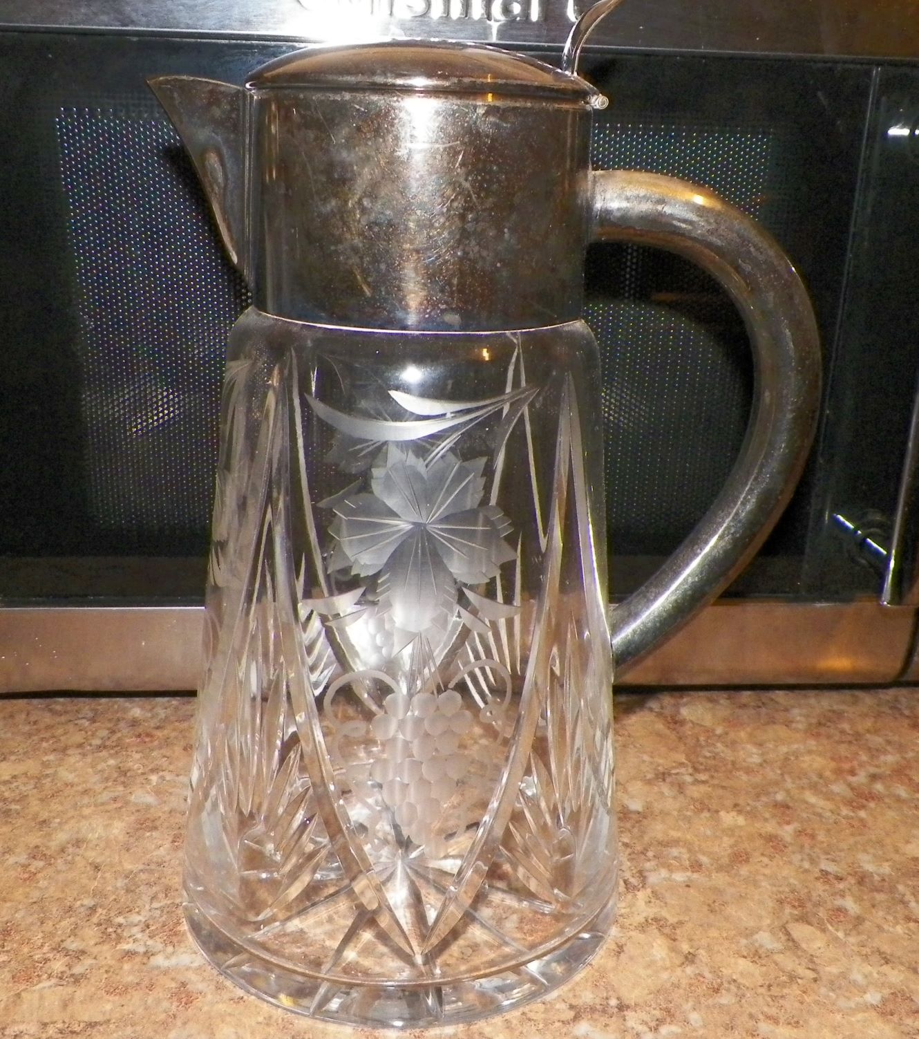 GLASS PITCHER MADE IN GERMANY 1AAA.JPG