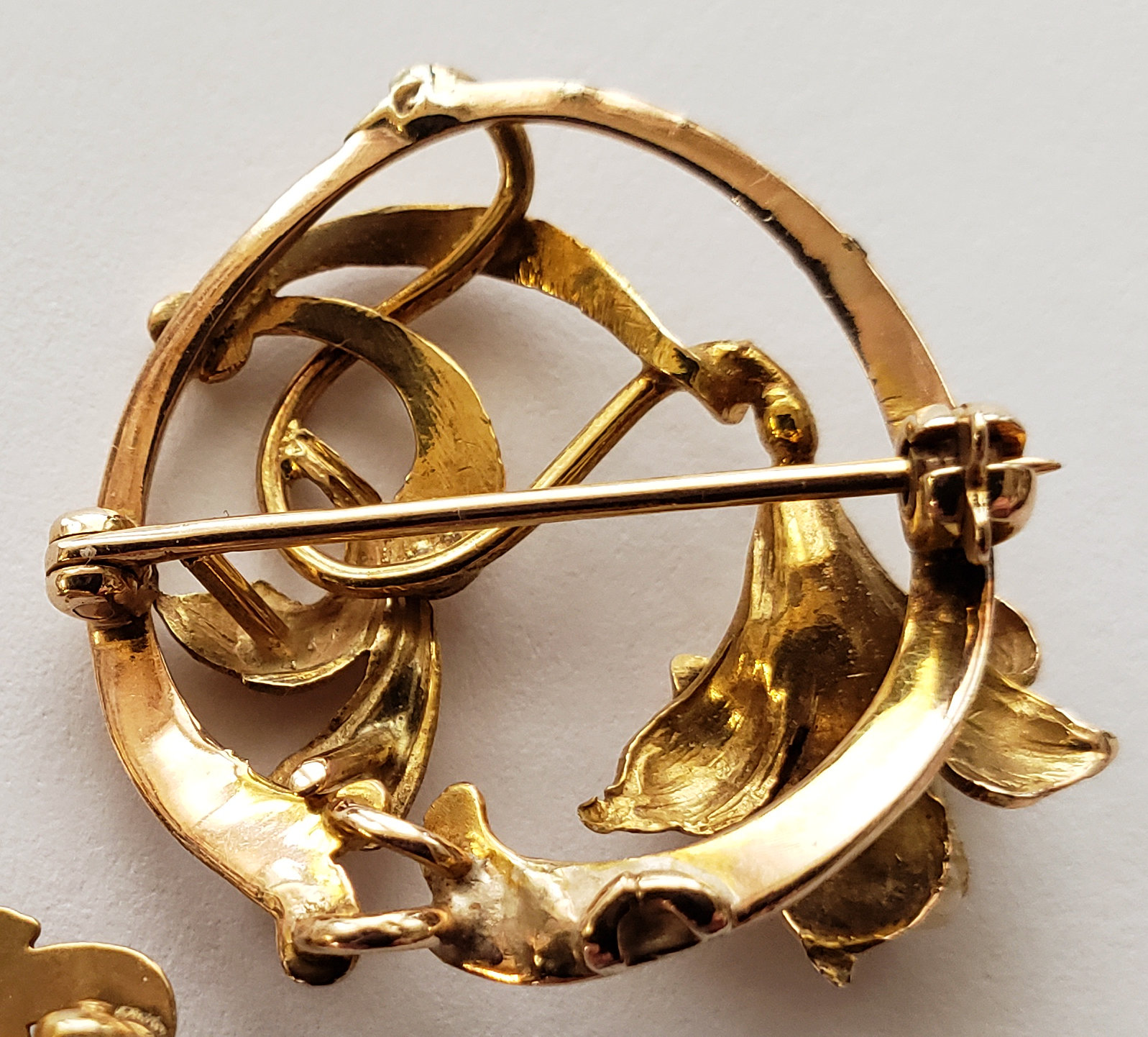 Gold Garnet,RiverPearlPins-4.jpg