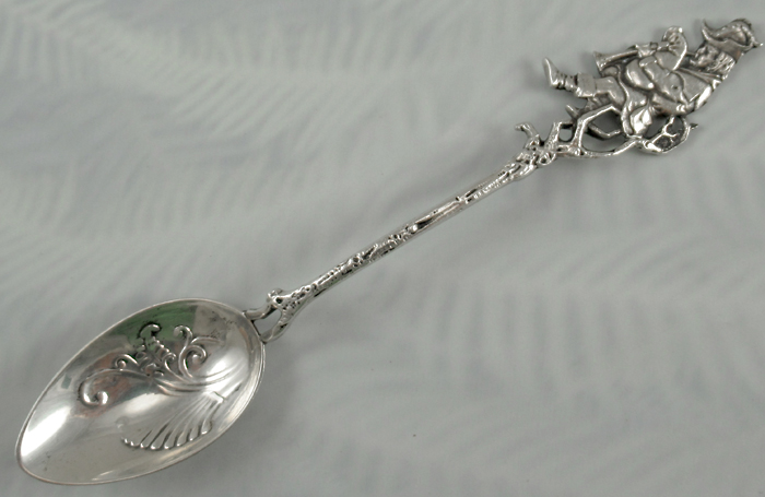 GorhamBgPipeManSpoonFt.jpg