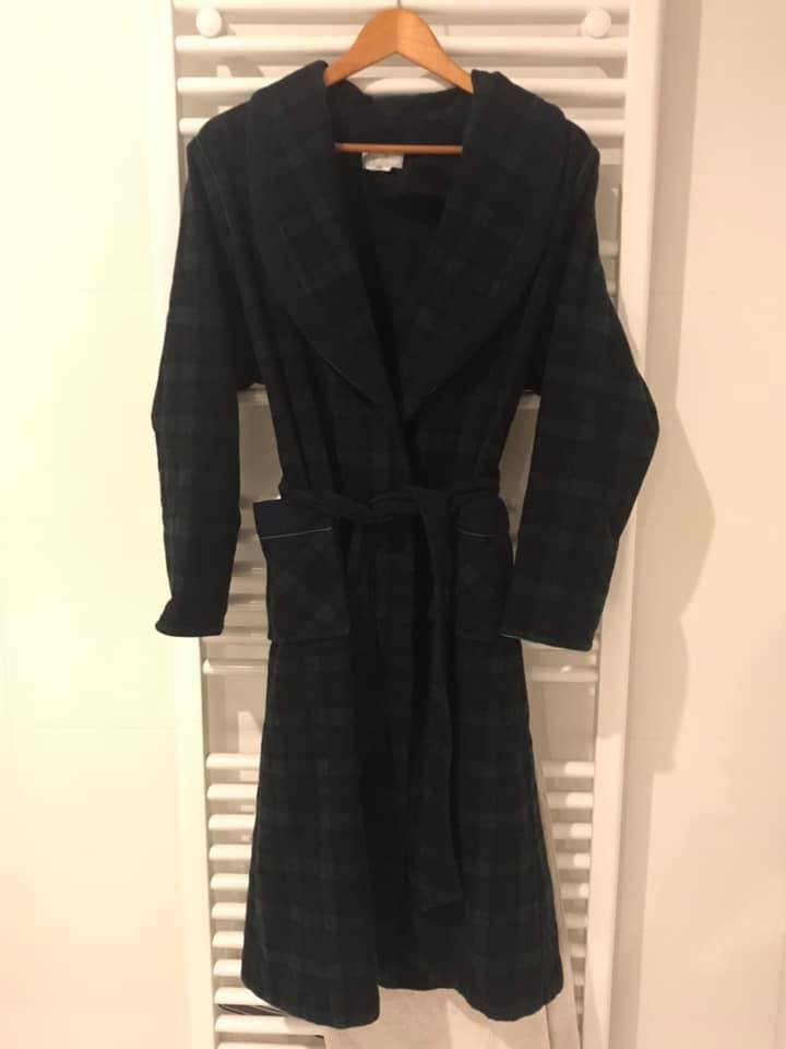 Vintage Wool Tartan Dressing Gown Antiques Board