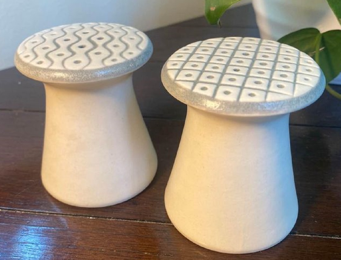 gray diamond dot salt pepper shaker mushroom shape marked USA H  s.jpg