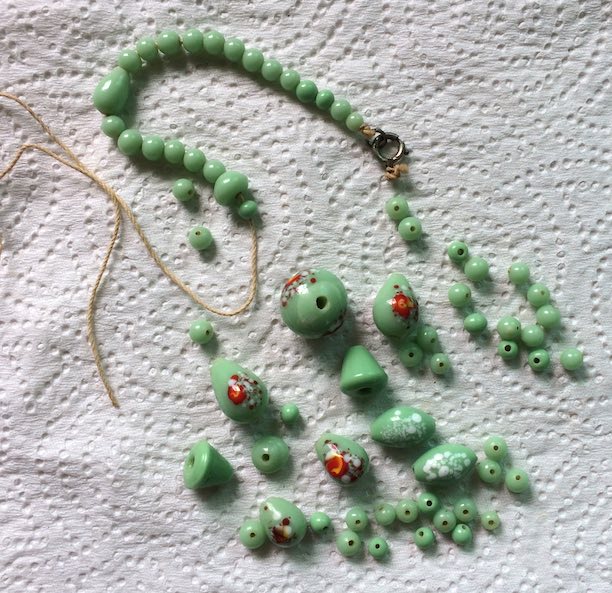 green glass necklace.jpg