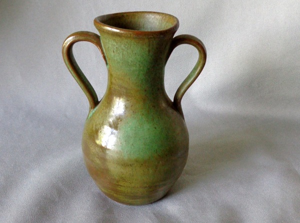 green nc vase 005.JPG