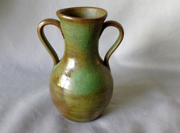 green nc vase 005.JPG