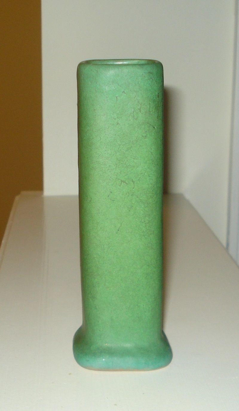 green pottery piece 01.jpg
