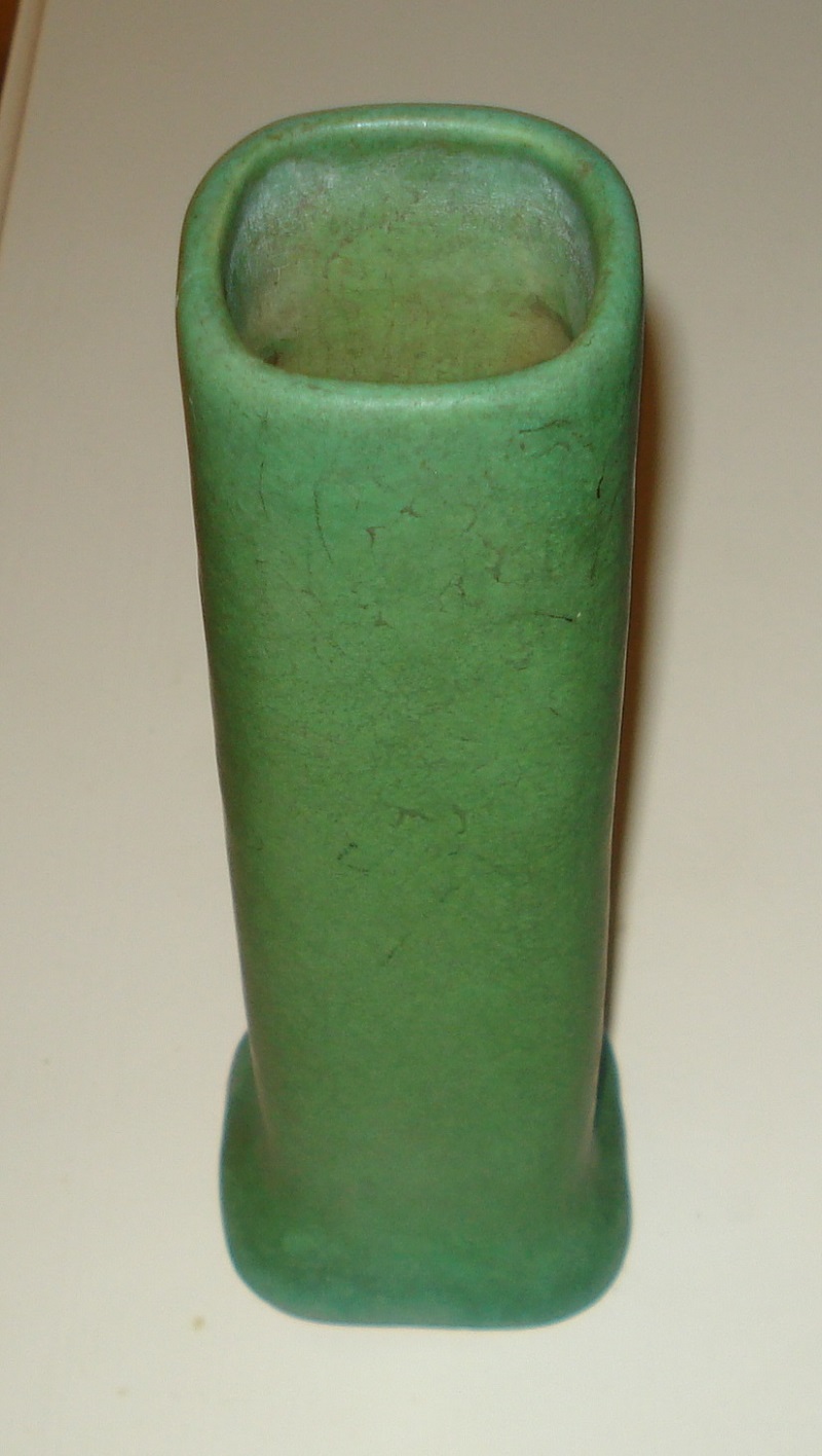 green pottery piece 02.jpg