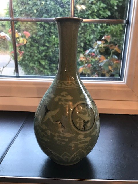 Green Vase 1.jpg