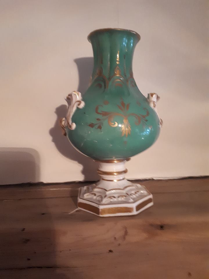 green vase 2.jpg