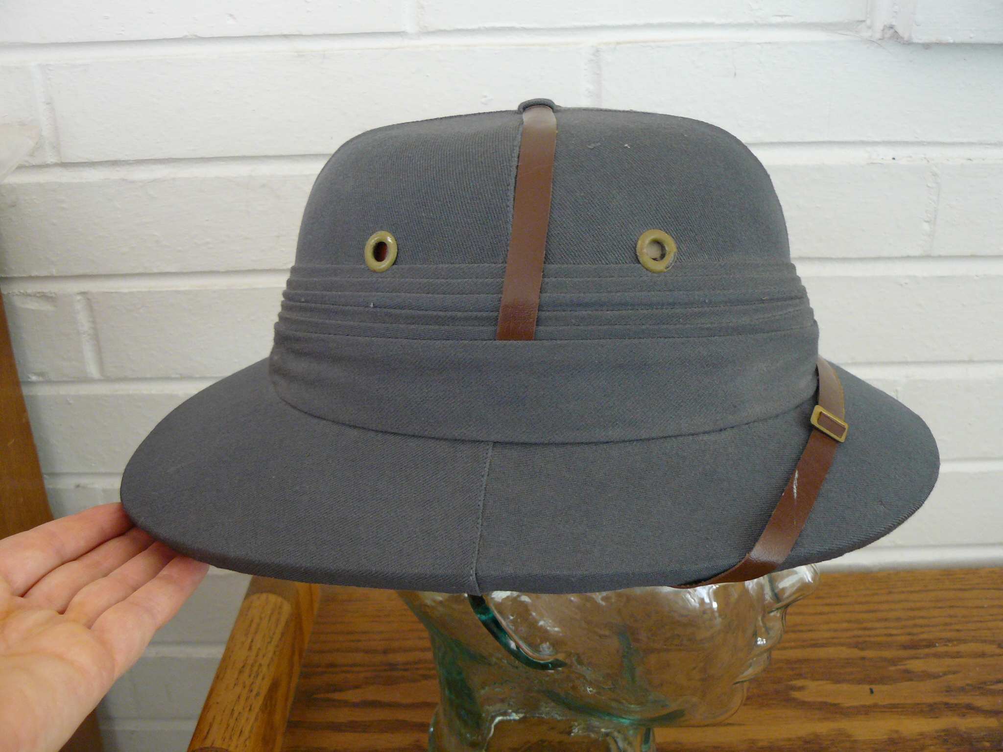 hat1b.jpg