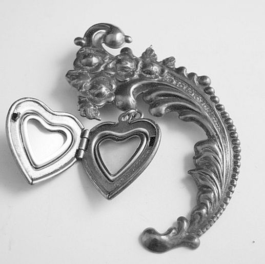 Nice Brooch, Maker, Age??? Antiques Board