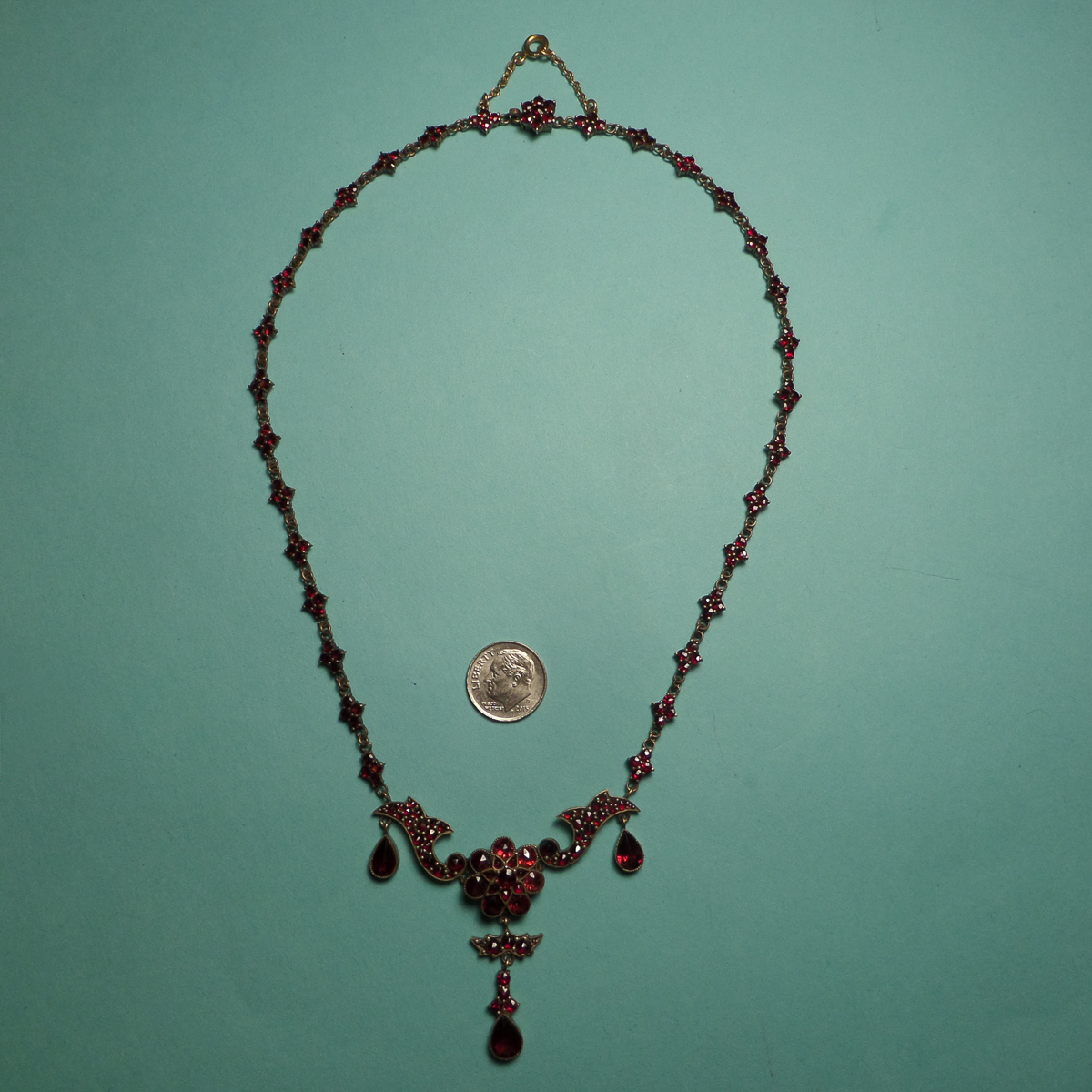 HOR_012 Antique Garnet Earring Necklace Brass-1.jpg