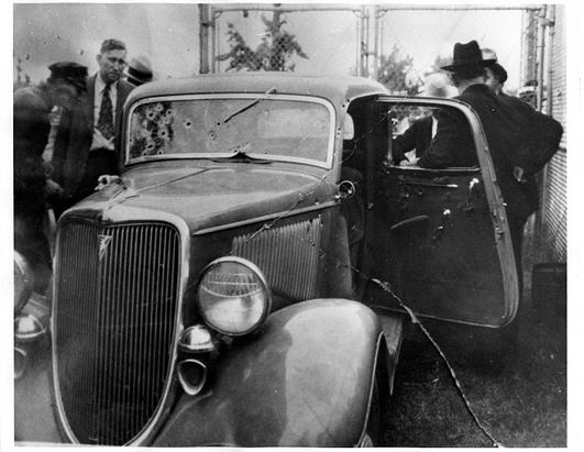 ht_bonnie_clyde_ford_100522_ssh.jpg