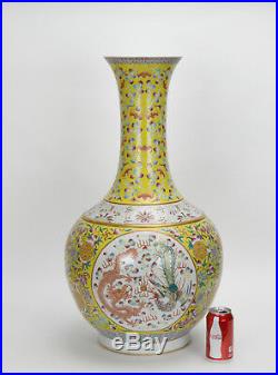 Huge-Chinese-Late-Qing-Dragon-and-Phoenix-Yellow-Ground-Globular-Porcelain-Vase-01-il.jpg