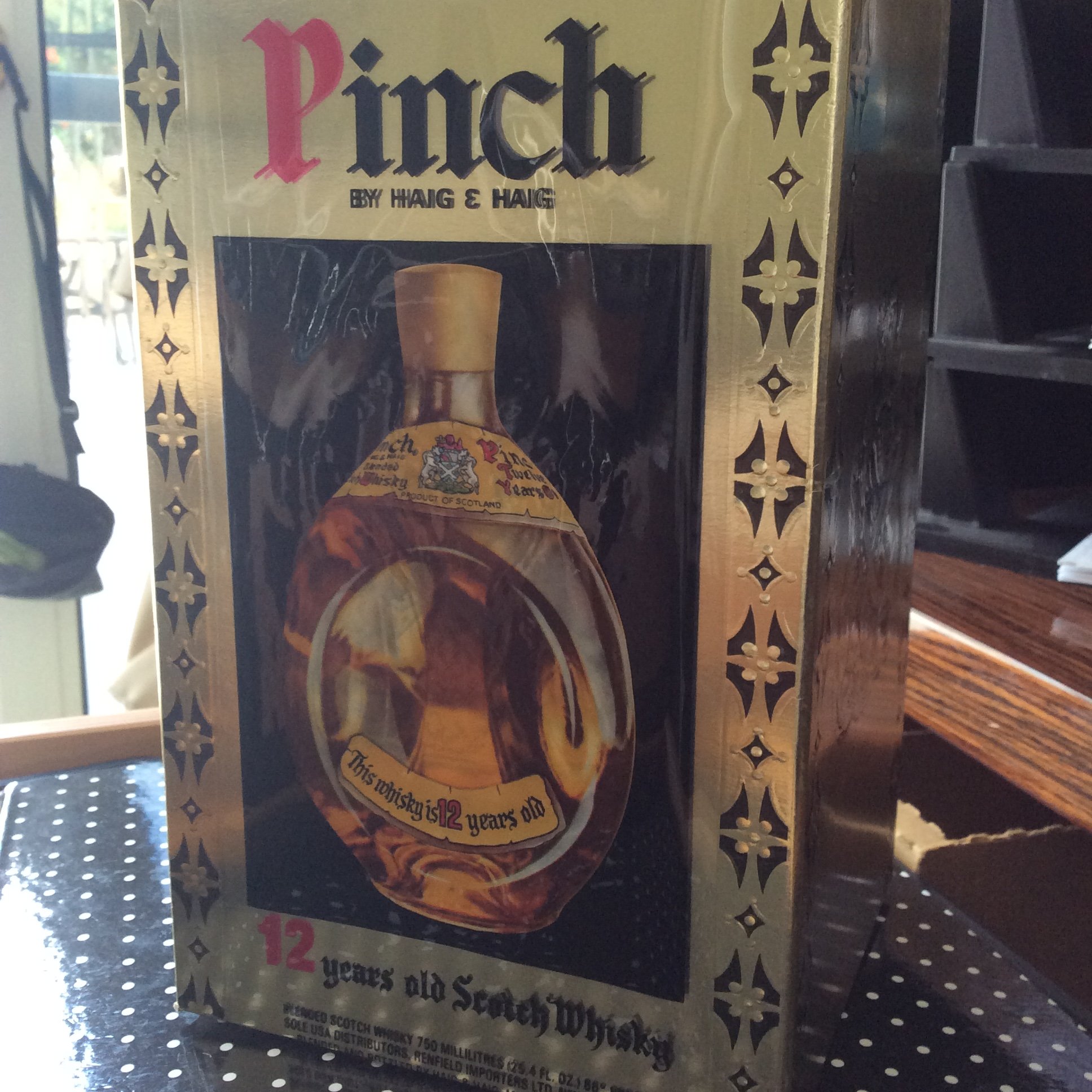 Pinch by Haig & Haig Antiques Board