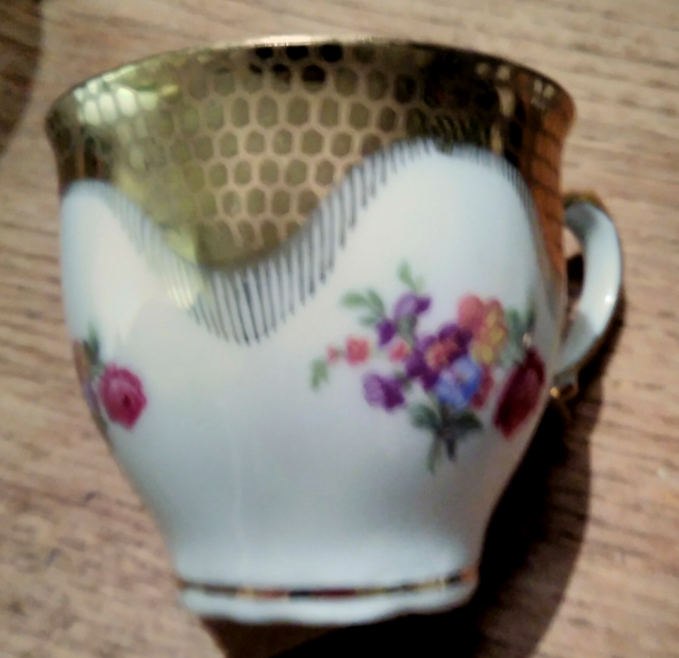 Help with identifying cups and saucers Antiques Board