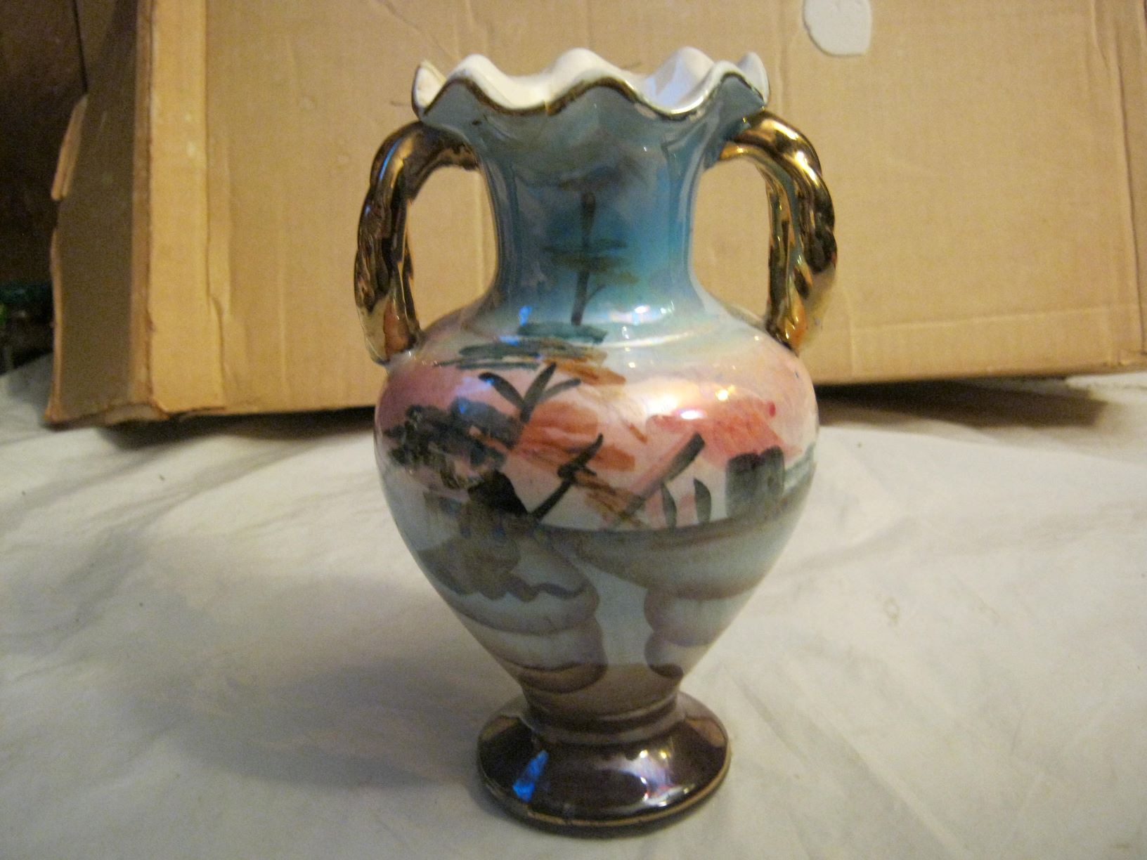 Painted double golded Handle Ruffled mouth vase Antiques Board