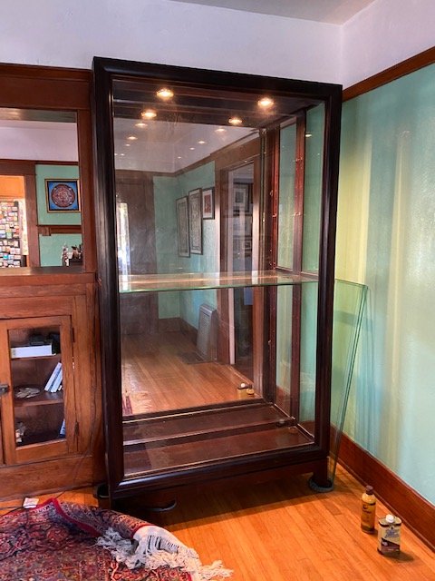 Howard Miller Curio Cabinet Two Way, Curio Cabinet With Sliding Glass Door