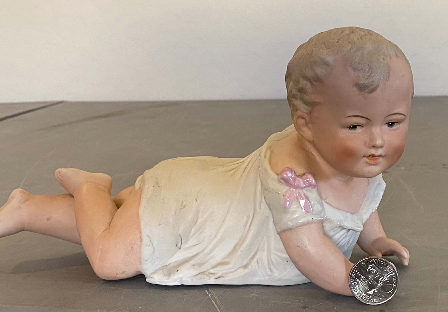 PORCELAINE-serie bébé- allemagne?- beaux sujets anciens
