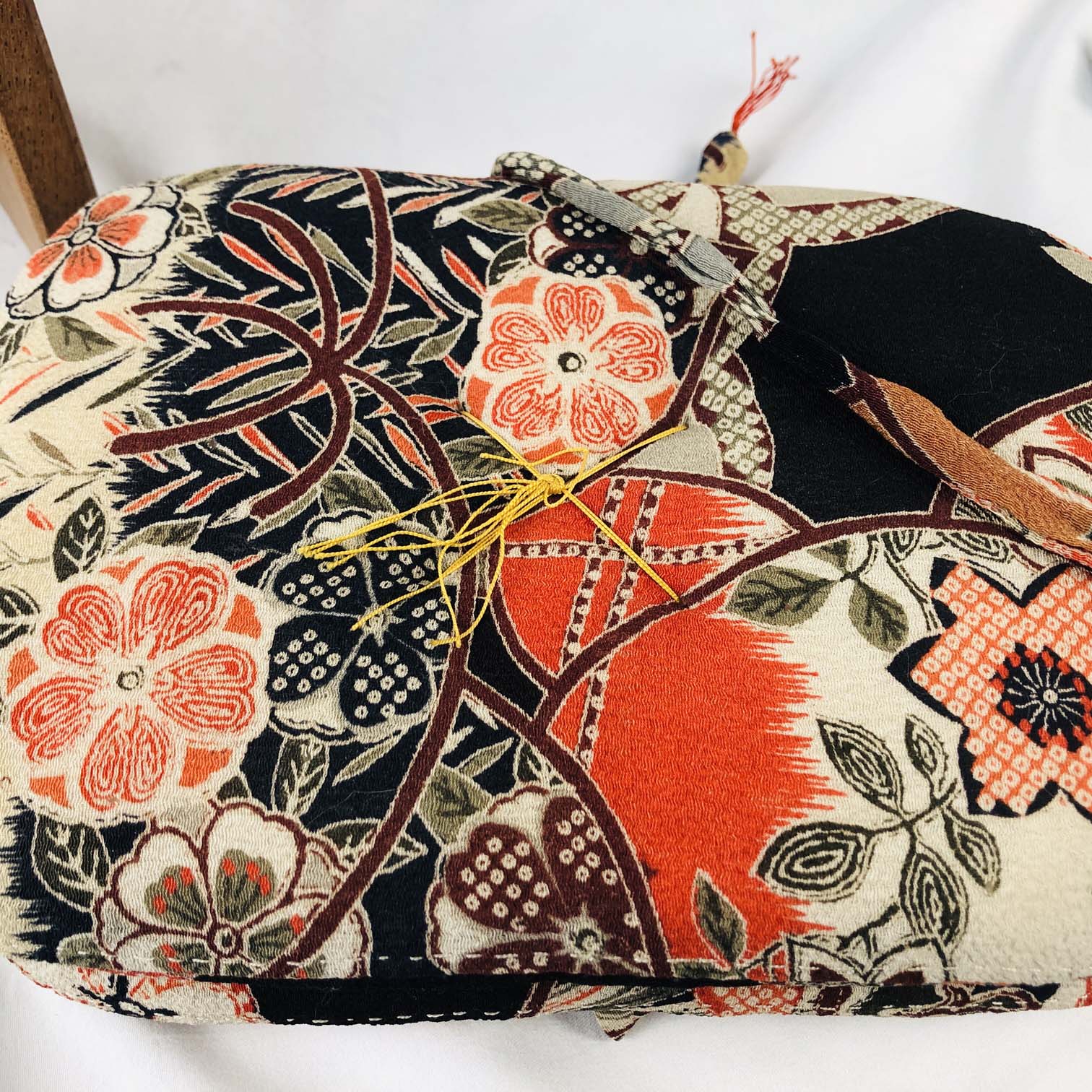 Japanese Stand w Pillows Antiques Board