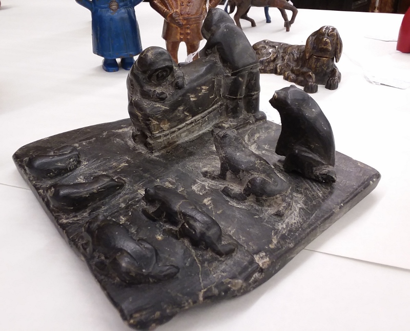 Inuit carving 2 (800x645).jpg