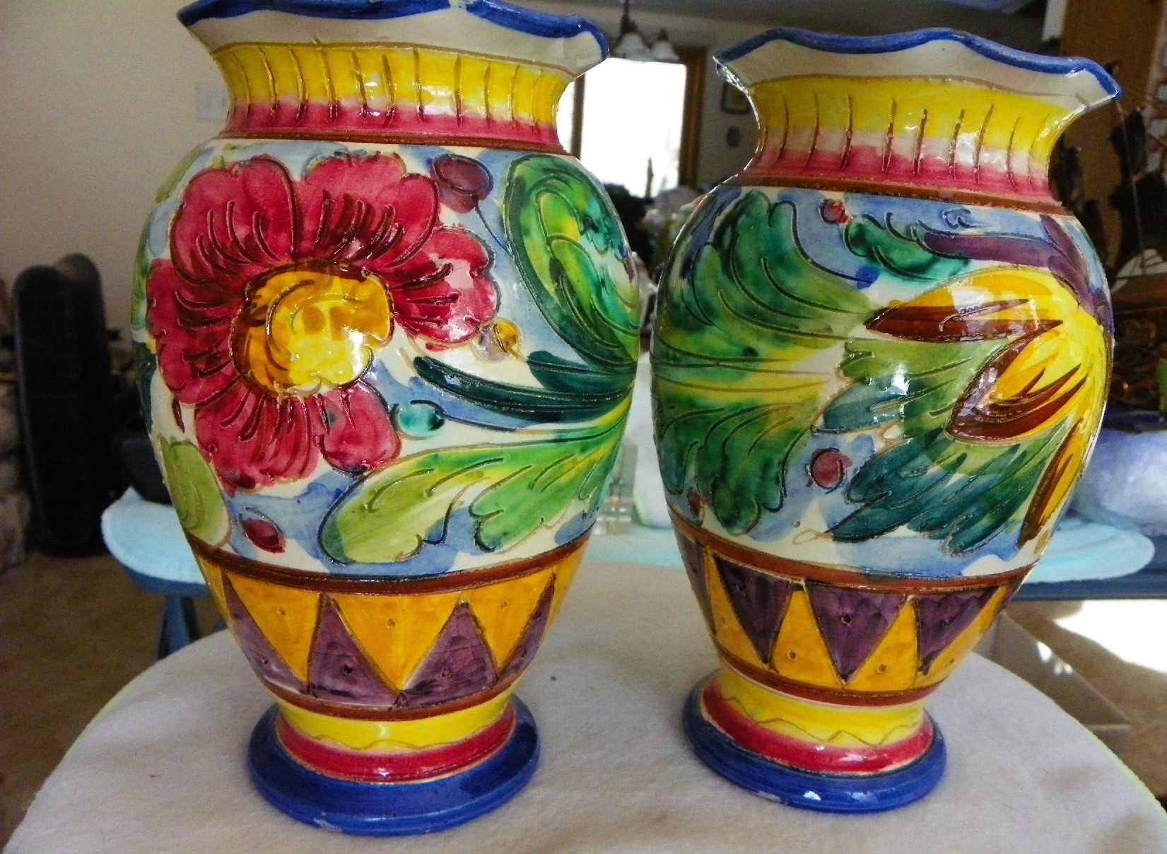 Italian Pottery Antiques Board