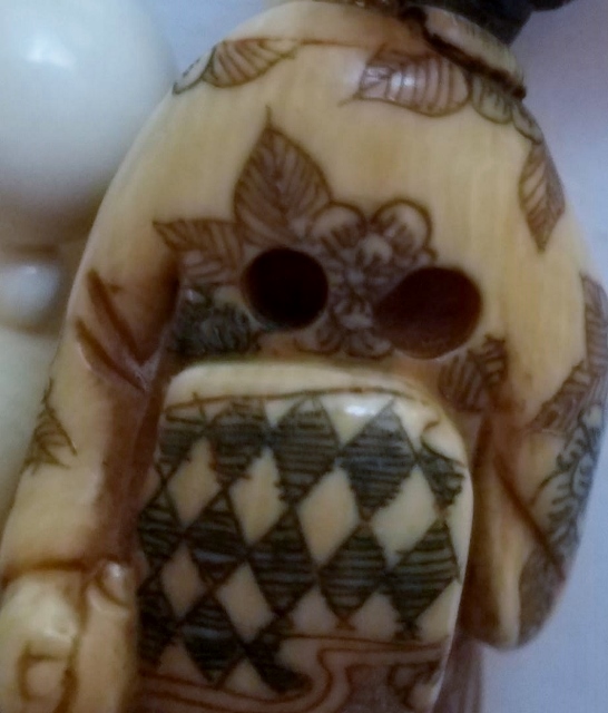 Ivory Netsuke Back Close (546x640).jpg