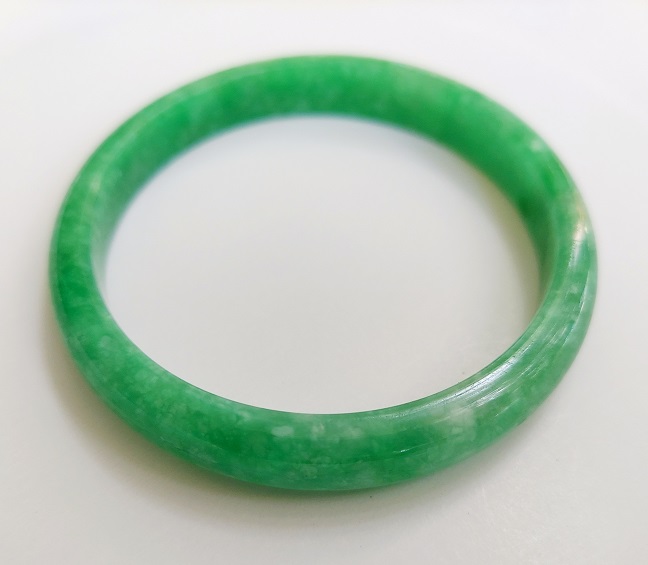 jade bracelet.jpg