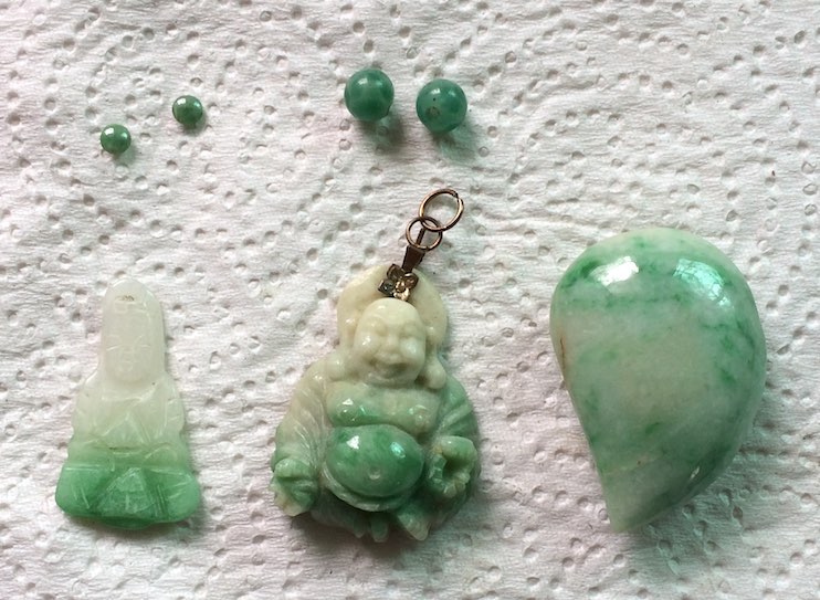 jade pendant.jpg