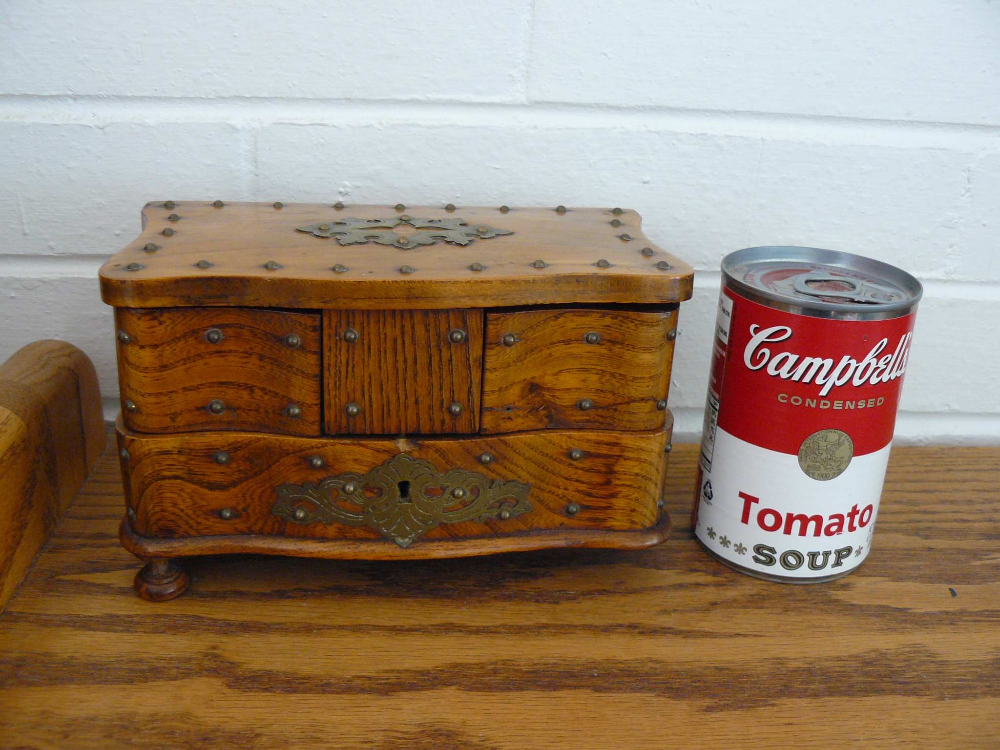 Antique jewelry box type of wood? Plus few other questions. Antiques Board