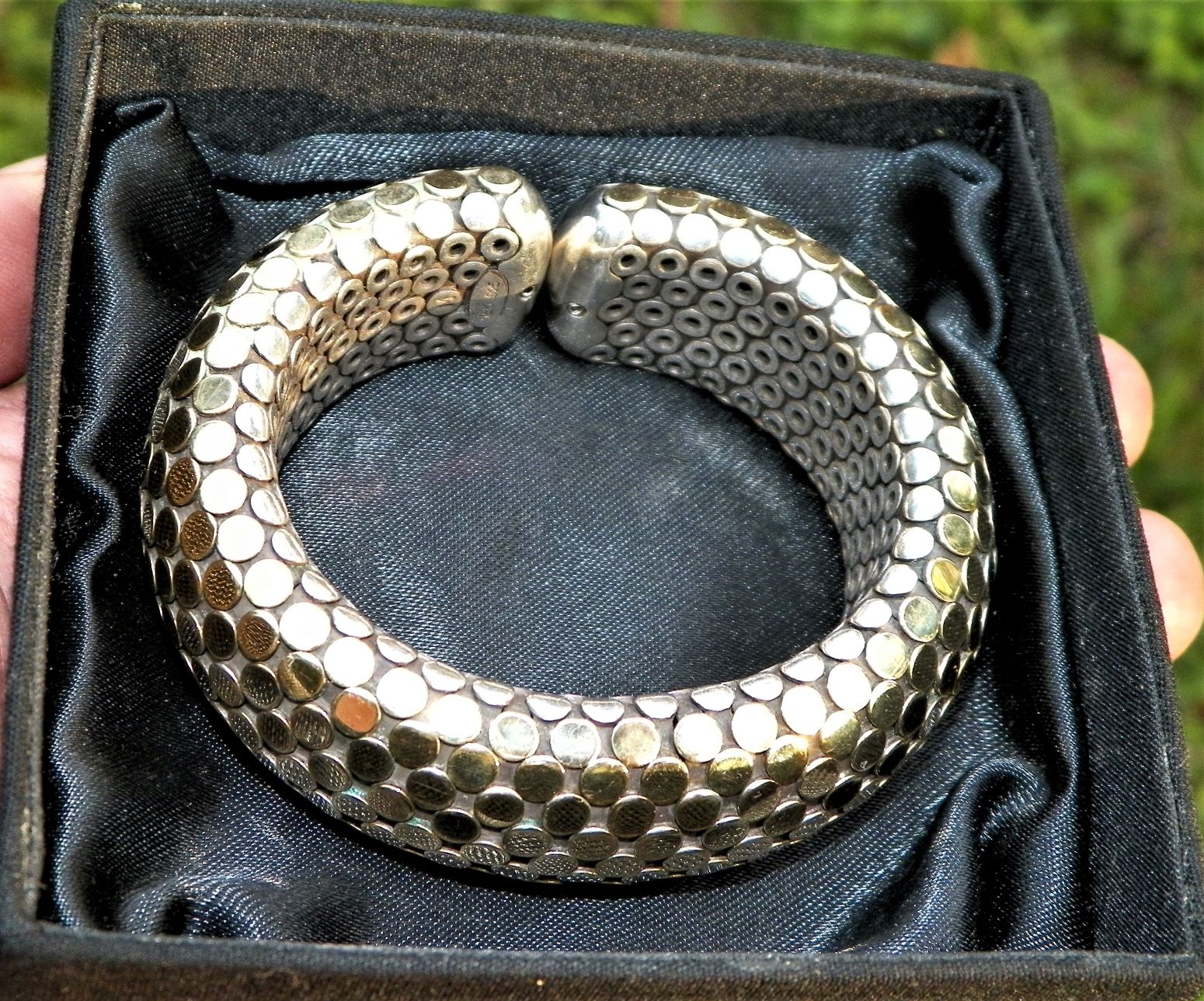 JEWELRY GOLD & SILVER DOTS JOHN HARDY BRACELET 3  2BAA.JPG