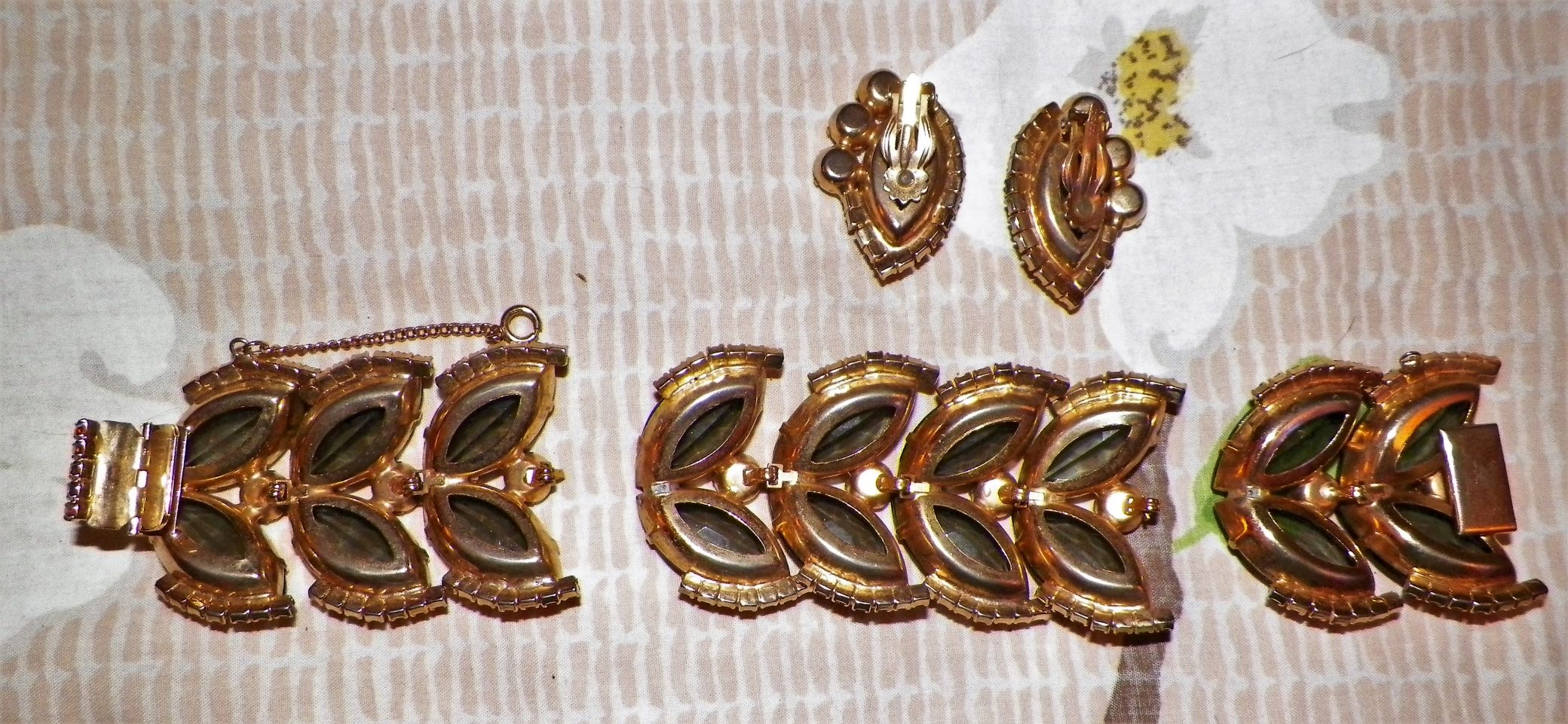 JEWELRY MOM BRACELET & EARRINGS COSTUME JEWELRY 2AA.JPG