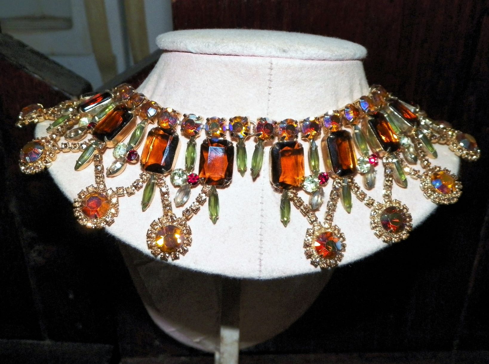 JEWELRY MOM NECKLACE LARGE 1A_CAAzz.JPG