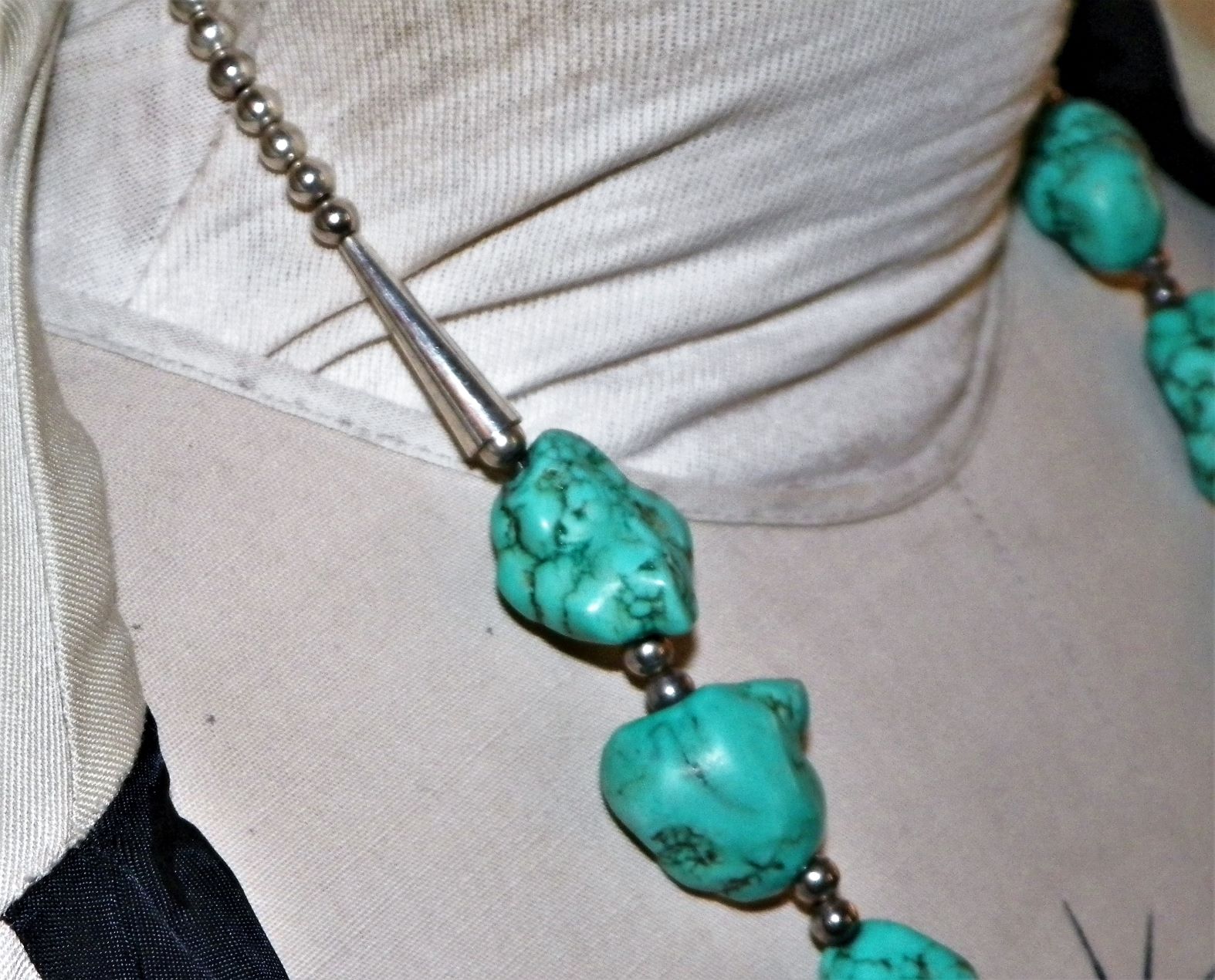 JEWELRY NECKLACE TURQUOISE CHUNKY 3AA.JPG