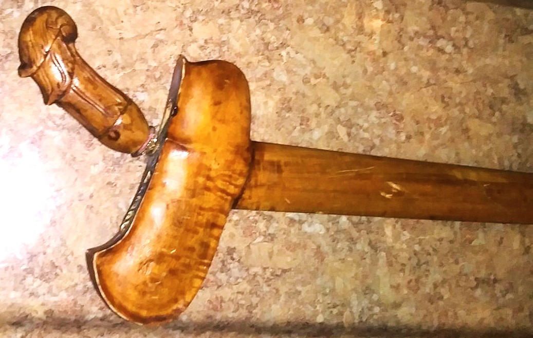 KNIFE 19th CENTURARY SNAKE SHAPED KNIFE 2AA.jpg