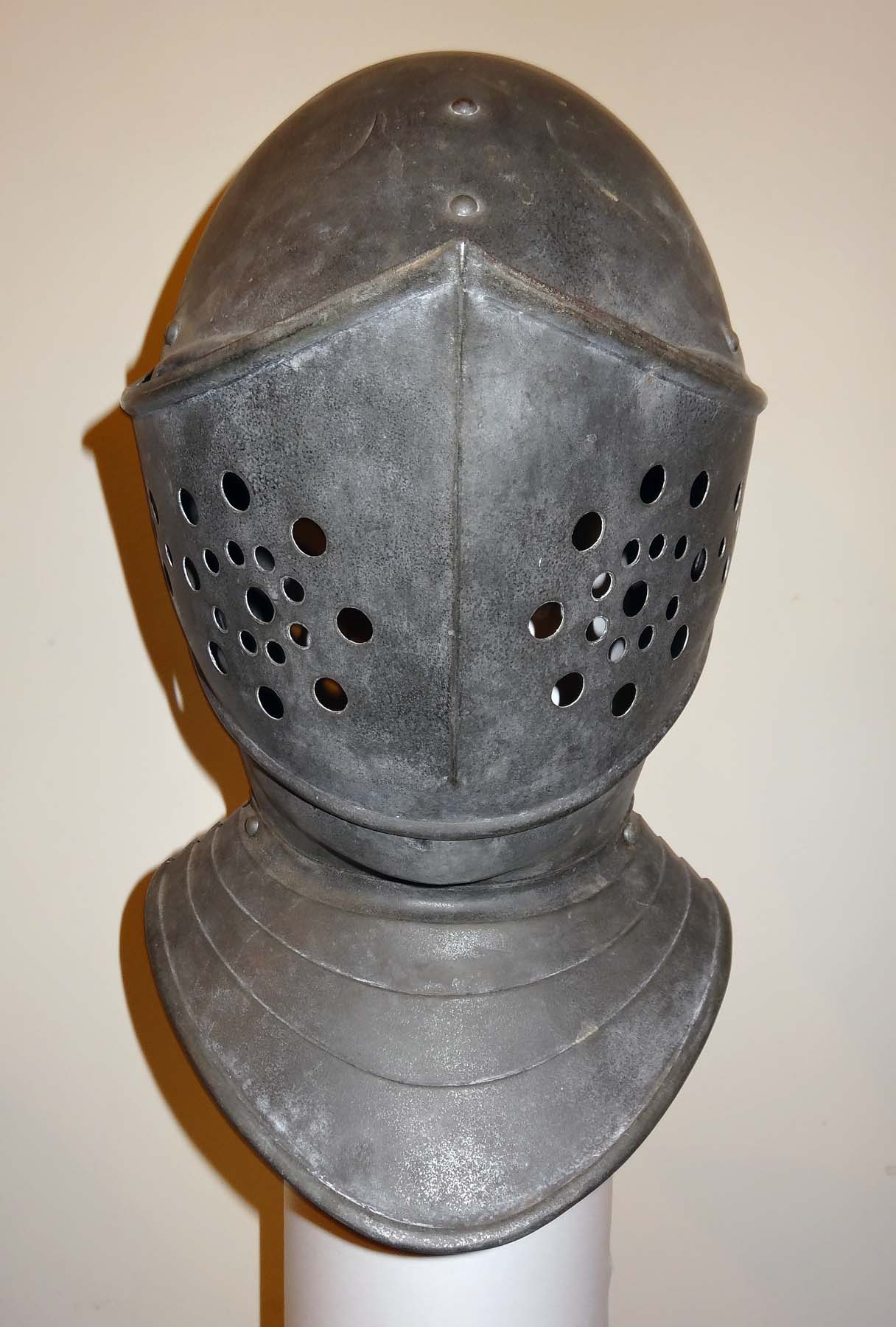 Knights-Helmet1.jpg