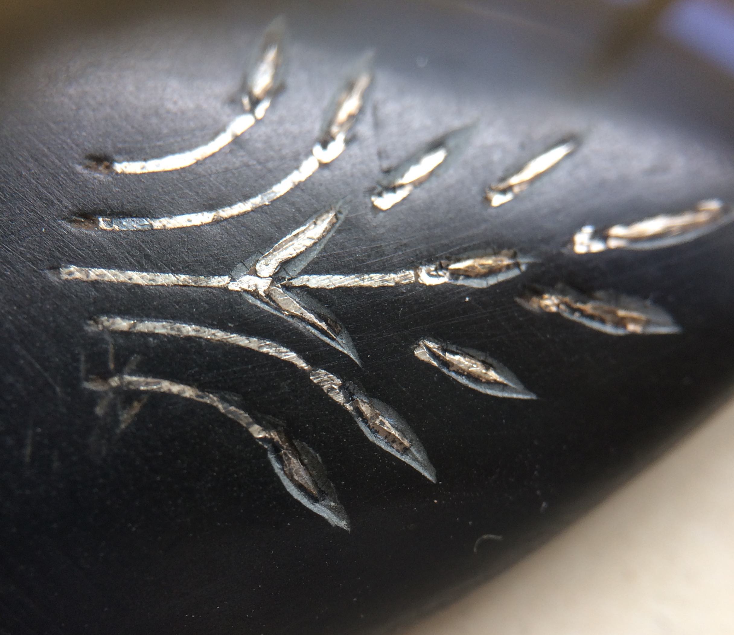 ladies ashtray closeup1.jpg