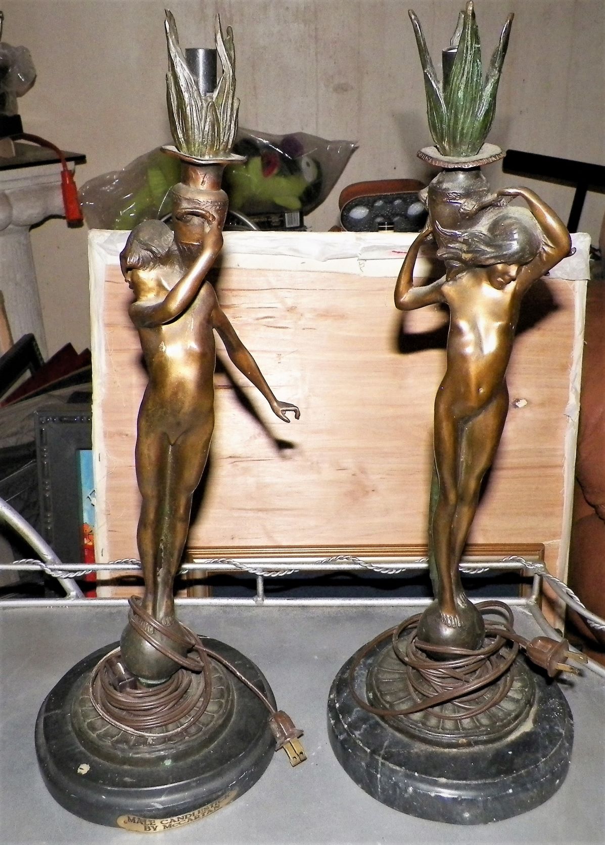 LAMP FIGURAL BRONZE 1AA.JPG