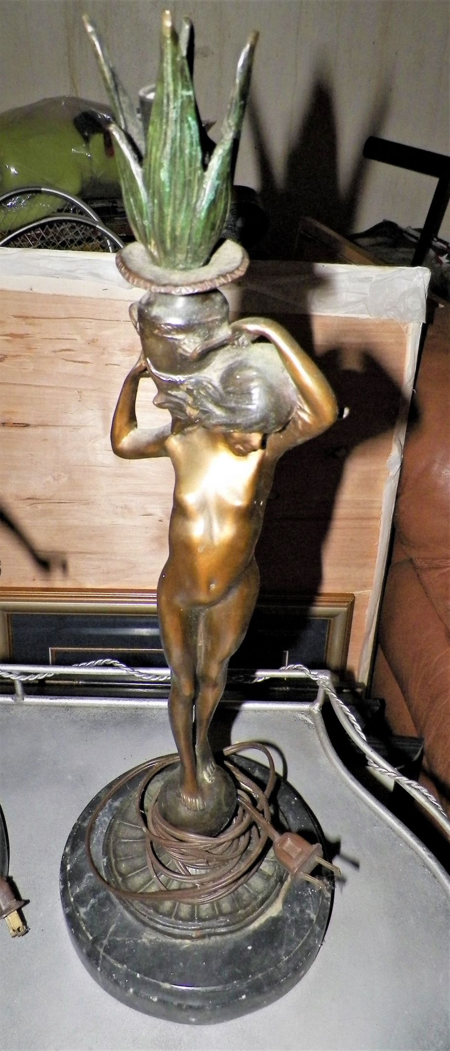 LAMP FIGURAL BRONZE 2AA.JPG