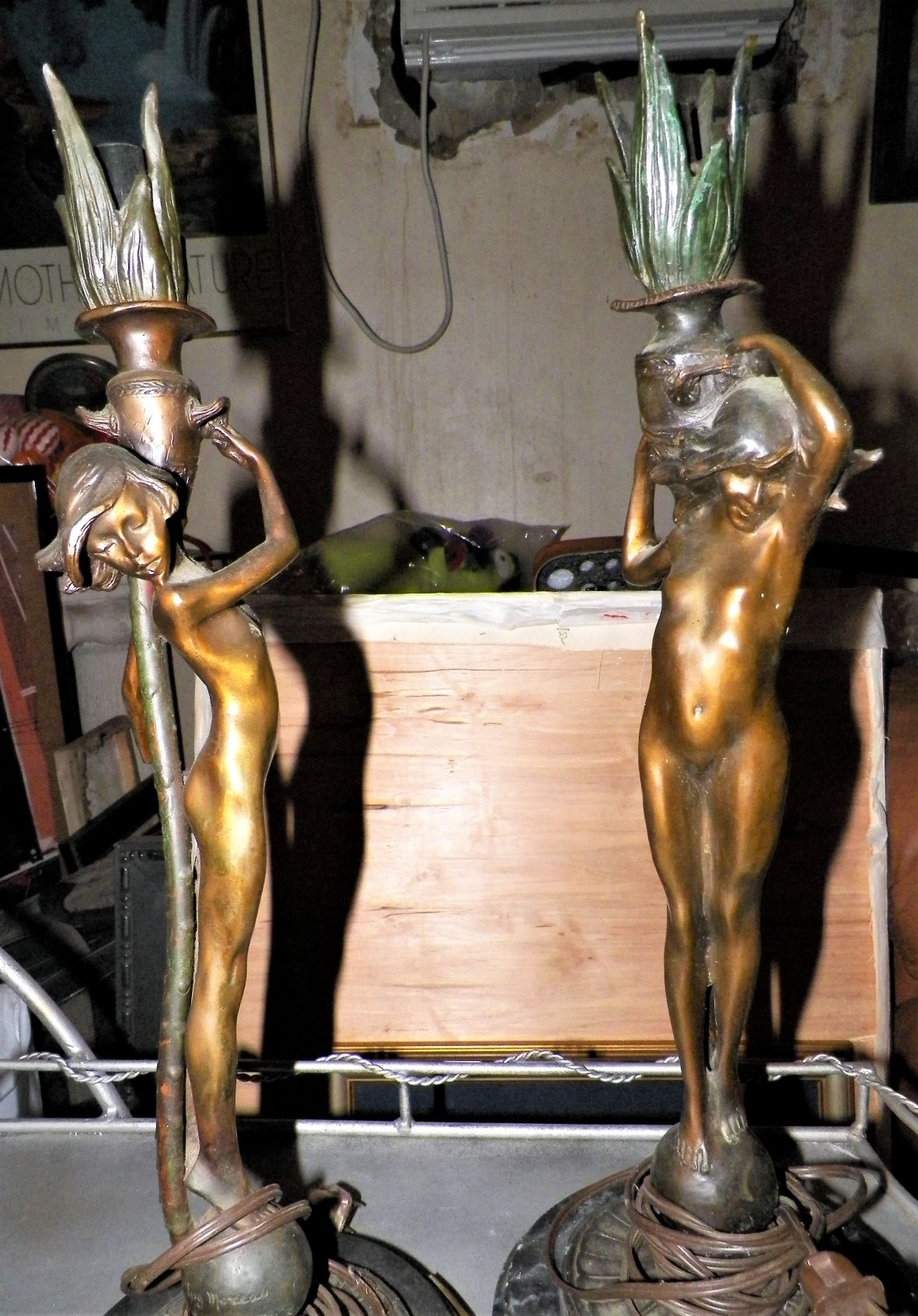 LAMP FIGURAL BRONZE 4AA.JPG