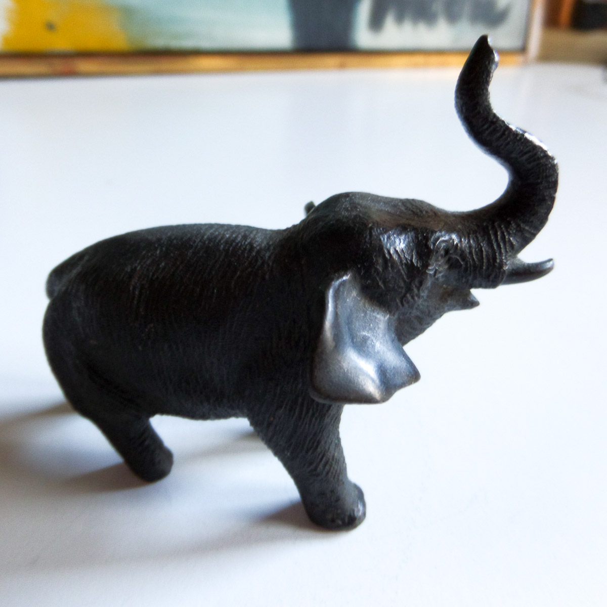 LAU_Elephant Okimono-6.jpg