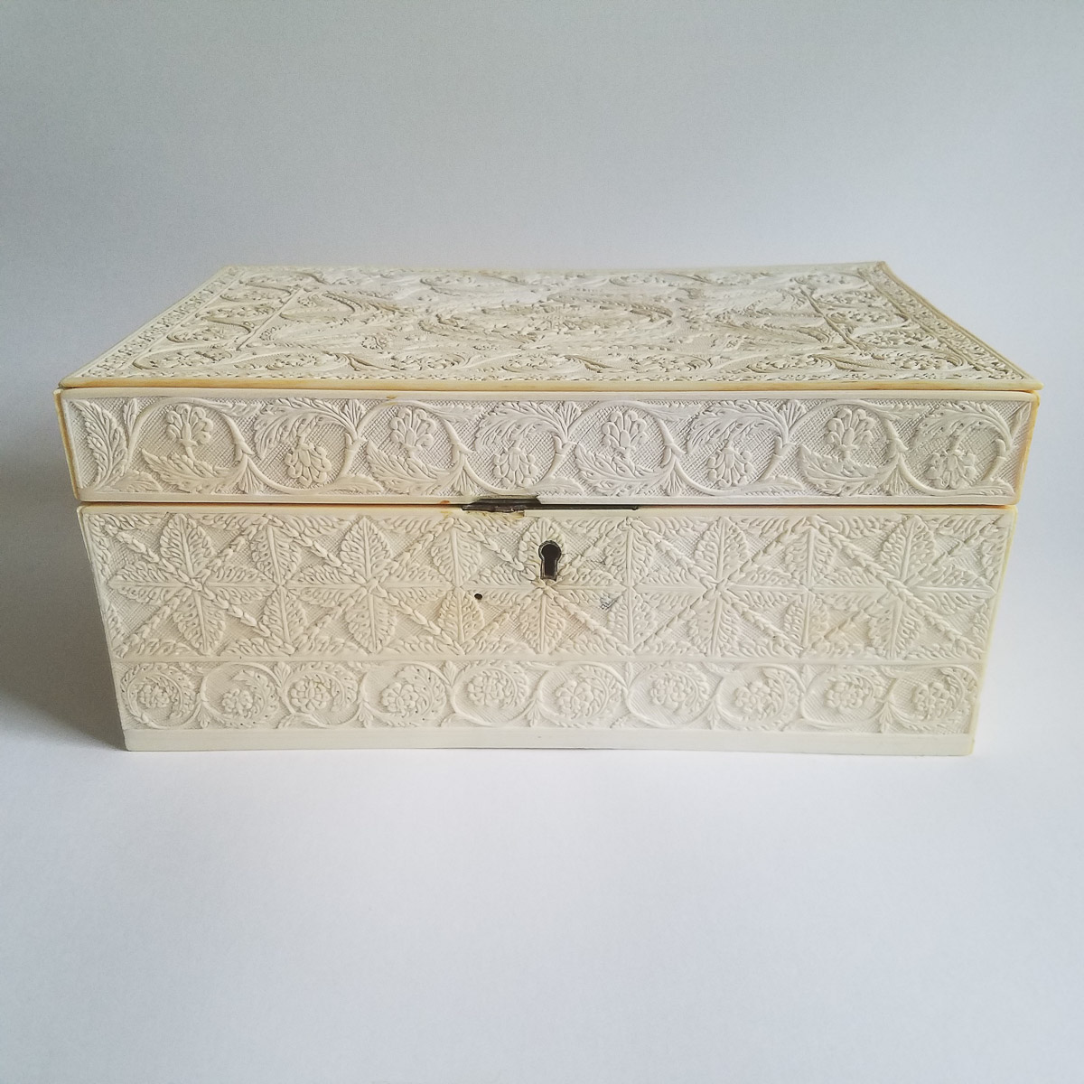 LAU_Ivory Casket Repair-1.jpg