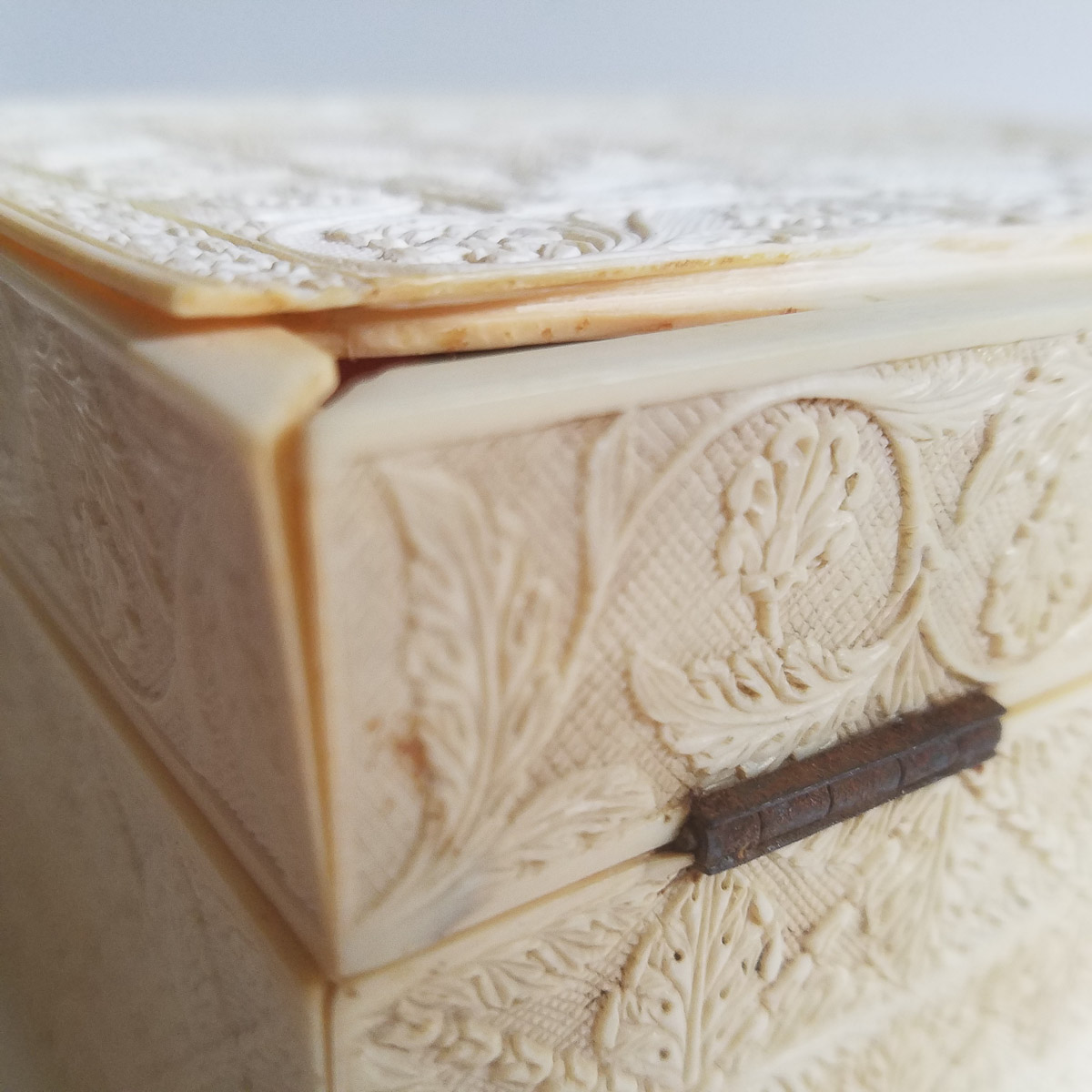 LAU_Ivory Casket Repair-8.jpg
