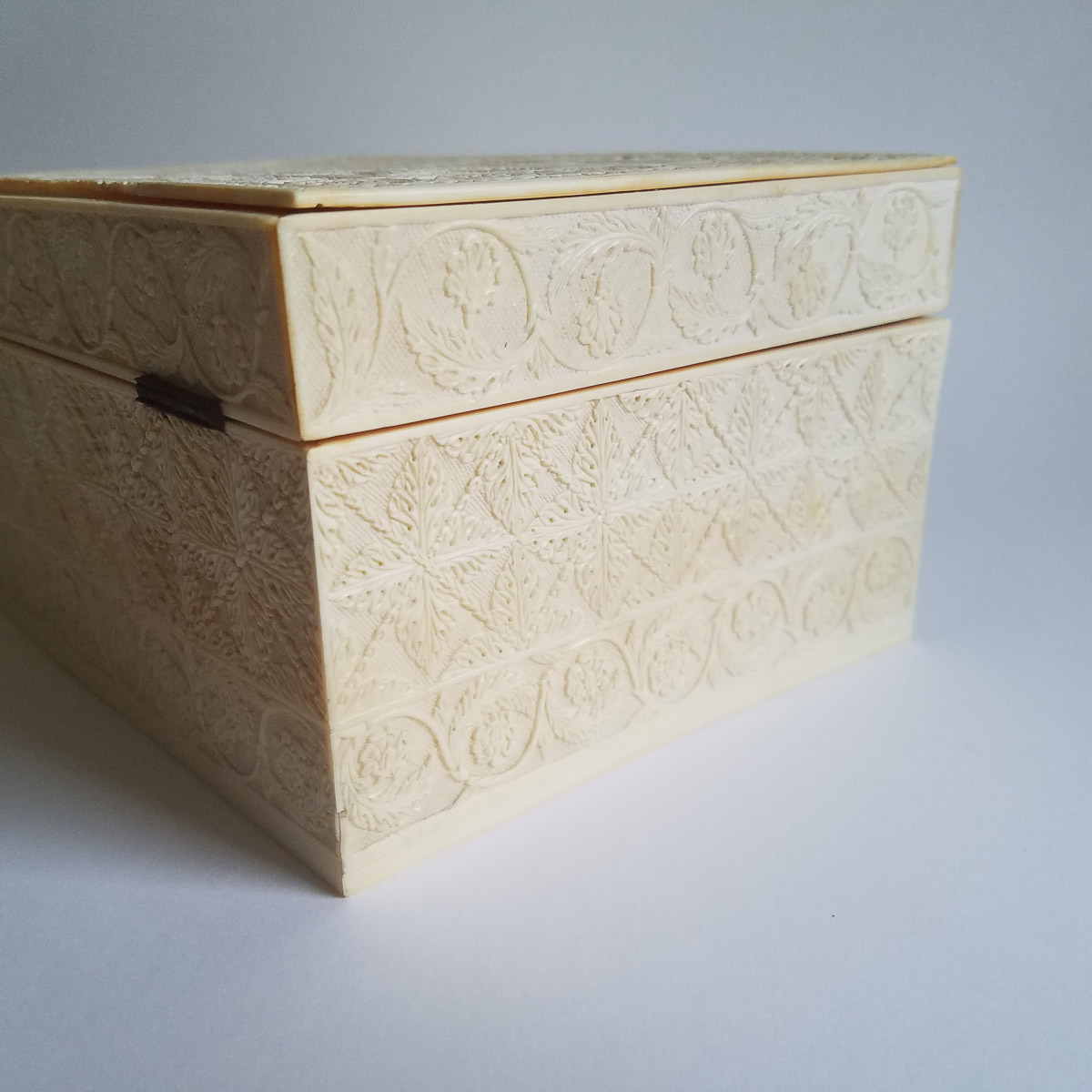 LAU_Ivory Casket Repair-9.jpg