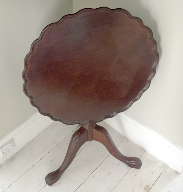 Leaf-table - 1.jpg