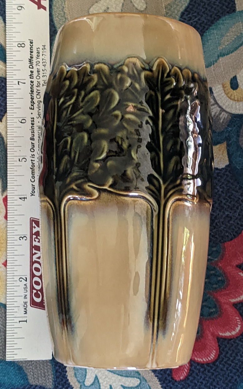 LeafVase1M-1.jpg